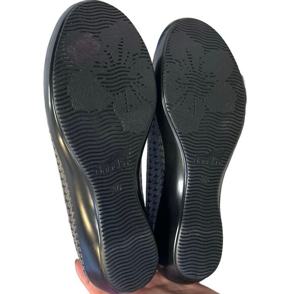 Dansko Debra Gray Black Hounds Tooth Slip On Shoes - Picture 9 of 9